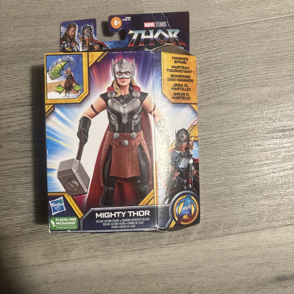 Mighty Thor - Deluxe Action Figure Thor Love and‎ Thunder - Hammer Spins - New